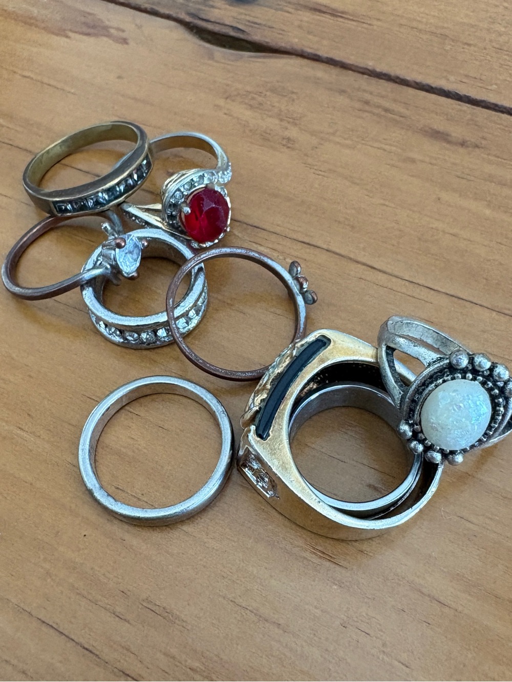 Vintage Mixed Fashion Rings Lot of 9 Silver Tone Gold Tone Costume Jewelry - Picture 2 of 7